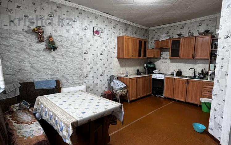 Отдельный дом · 3 комнаты · 156 м² · 6 сот., Нахаловка за 19 млн ₸ в Семее — фото 2