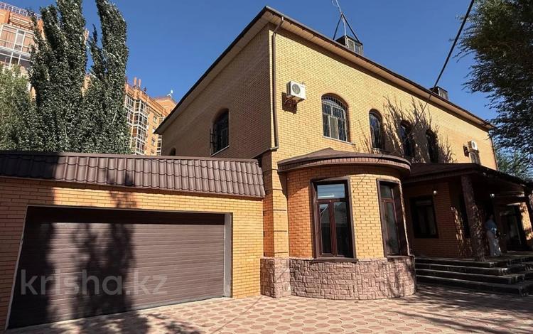 Жеке үй · 7 бөлме · 625.9 м² · 15 жүзд., Акын Сара 9, бағасы: 450 млн ₸ в Астане, Есильский р-н — фото 9