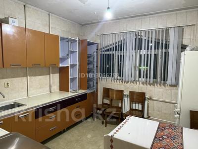 3-бөлмелі пәтер · 75 м² · 4/9 қабат, мкр Аксай-4 16 — Момышулы/Жубанова, бағасы: 300 000 ₸ в Алматы, Ауэзовский р-н