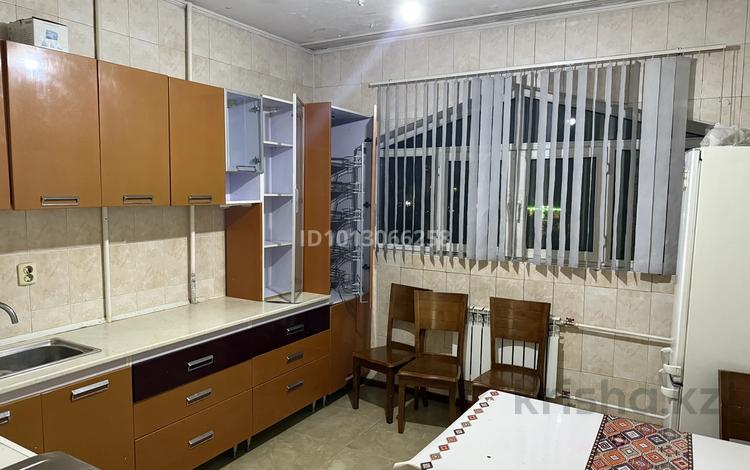 3-бөлмелі пәтер · 75 м² · 4/9 қабат, мкр Аксай-4 16 — Момышулы/Жубанова, бағасы: 300 000 ₸ в Алматы, Ауэзовский р-н — фото 2