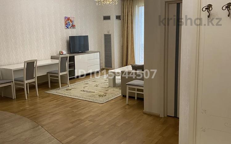 2-комнатная квартира · 80 м² · 2/6 этаж, мкр Самал-3 — Назарбаева угол Кажимукана за 600 000 ₸ в Алматы, Медеуский р-н — фото 2