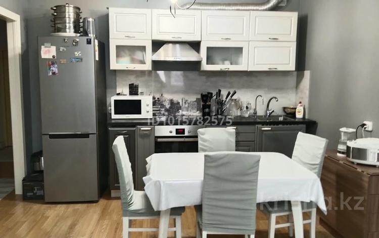 2-бөлмелі пәтер · 60 м² · 13/18 қабат, Кенен Азербаев 47, бағасы: 280 000 ₸ в Астане, Сарайшык р-н — фото 2
