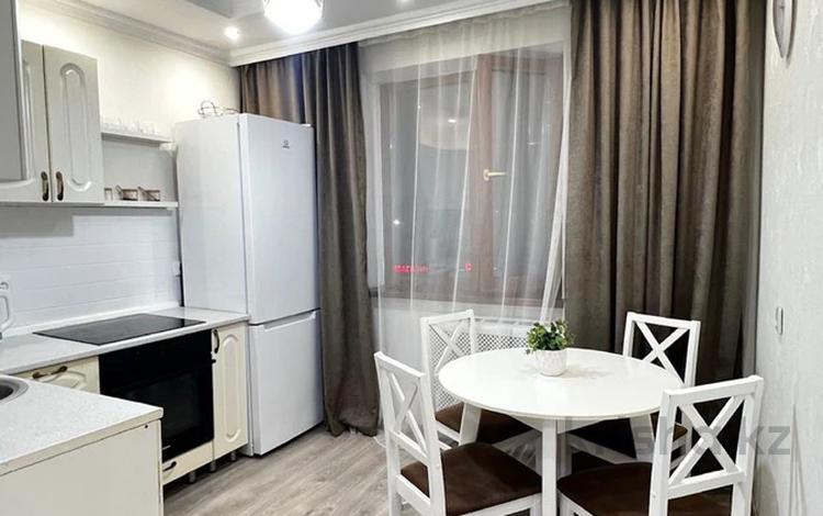 1-бөлмелі пәтер · 38 м² · 4/10 қабат, Машхур Жусупа 40, бағасы: 16 млн ₸ в Павлодаре — фото 2