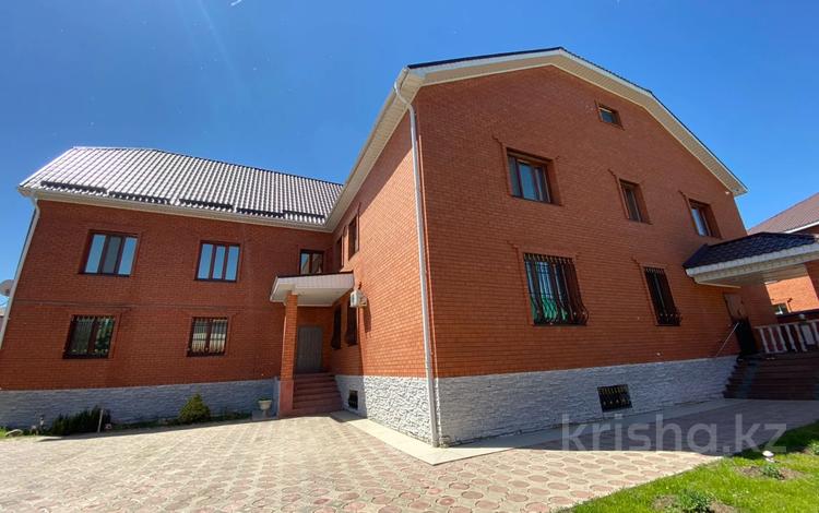 Отдельный дом · 10 комнат · 730.9 м² · 10 сот., Газизы Жубановой 10 за 185 млн 〒 в Актобе — фото 3