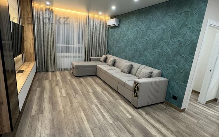 2-комнатная квартира · 70 м² · 8/12 этаж, К. Толеметова 83 за 330 000 ₸ в Шымкенте — фото 2