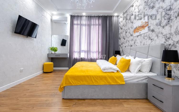 1-комнатная квартира · 50 м² · 10/12 этаж, Торекулова 95 — Сейфуллина за 20 000 〒 в Алматы — фото 28