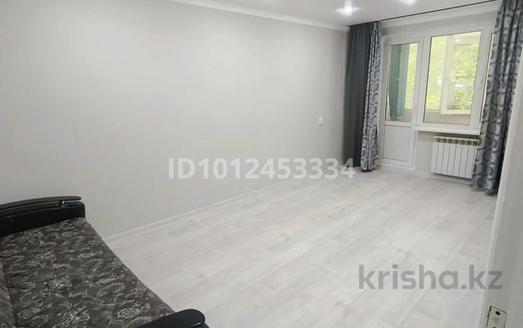 1-бөлмелі пәтер · 30 м² · 1/5 қабат, мкр 5 102, бағасы: 9.8 млн ₸ в Актобе — фото 2