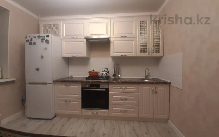 3-комнатная квартира · 74.3 м² · 4/7 этаж, мкр. Алтын орда 49д/2 за 27 млн ₸ в Актобе — фото 12