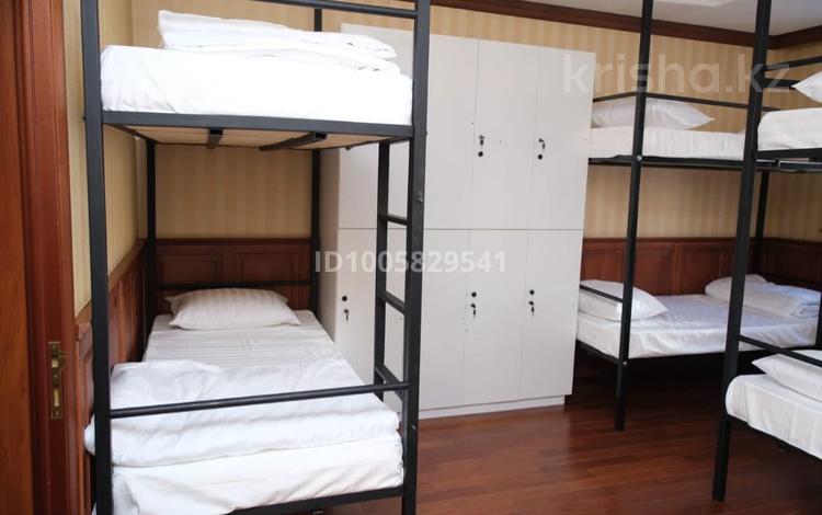 5 комнат · 150 м² · 1 этаж, Иманова 12 за 4 000 ₸ в Астане, р-н Байконур — фото 4
