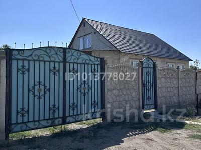 Жеке үй · 6 бөлме · 176 м² · 10 жүзд., Аубакирова 1 — Аэропорт, бағасы: 42 млн ₸ в Таразе