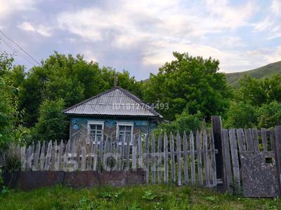 Отдельный дом · 2 комнаты · 37 м² · 5.5 сот., ул ватутина 33 за 6 млн ₸ в Усть-Каменогорске
