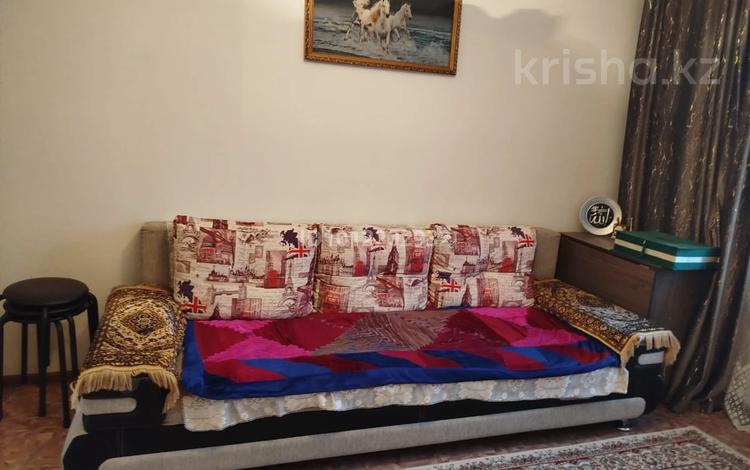 1-комнатная квартира · 28 м² · 4/5 этаж, ул. Гагарина 106/110 за 8 млн ₸ в Талдыкоргане, военный городок Улан — фото 2