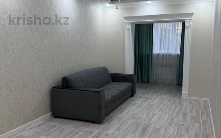 2-комнатная квартира · 56 м² · 1/6 этаж, 16-й мкр 43/3 за 200 000 ₸ в Актау — фото 2