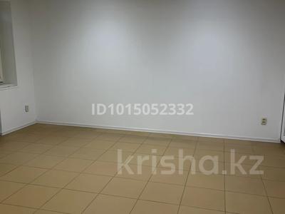 Свободное назначение, офисы, магазины и бутики, образование, студии · 60 м² за 350 000 ₸ в Актобе, мкр 8