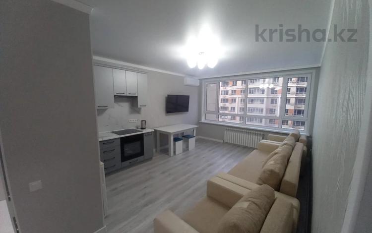 2-комнатная квартира, 57 м², 9/16 этаж помесячно, Жандосова 94А