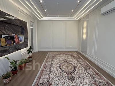 4-бөлмелі пәтер · 135.6 м² · 10/12 қабат, Мухамедханова 4/1, бағасы: 129.5 млн ₸ в Астане, Нура р-н