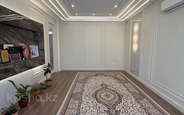 4-комнатная квартира · 135.6 м² · 10/12 этаж, Мухамедханова 4/1 за 129.5 млн ₸ в Астане, Нура р-н — фото 2