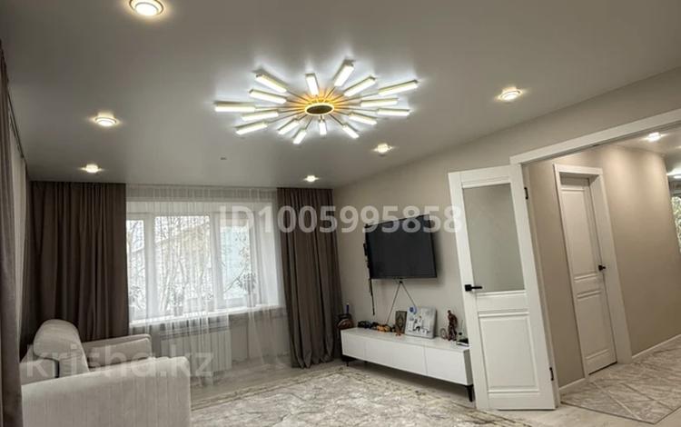 3-бөлмелі пәтер · 62 м² · 4/9 қабат, Потанина 37, бағасы: 30 млн ₸ в Усть-Каменогорске — фото 2