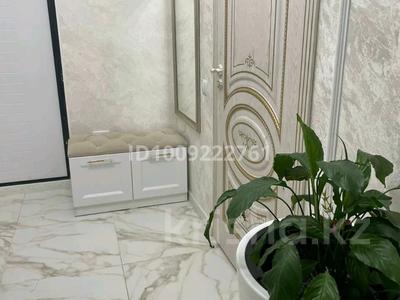 2-комнатная квартира · 52 м² · 2/5 этаж, мкр Думан-2 172 — Магнум за 30 млн 〒 в Алматы, Медеуский р-н