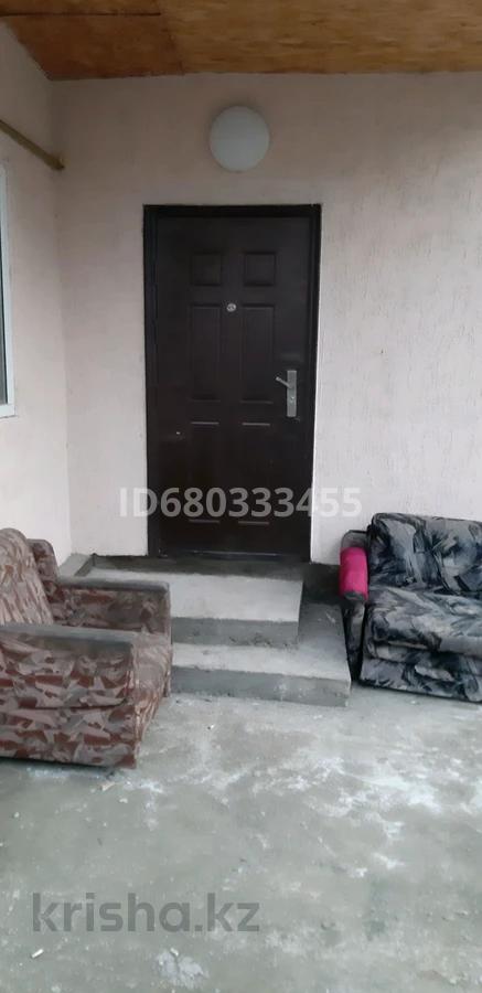 Выполнил план плакат. Советские плакаты пятилетка. Пятилетка за 3 года плакат. Р пятилетка. Пятилетка плакат.