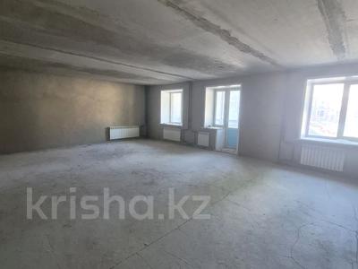 4-комнатная квартира · 153 м² · 1/9 этаж, Мира 185а за 53.5 млн 〒 в Петропавловске