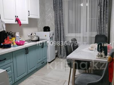 4-комнатная квартира · 77.3 м² · 10/10 этаж, Физкультурная 9 за 29.8 млн ₸ в Семее