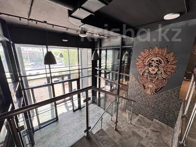Свободное назначение, офисы, магазины и бутики, салоны красоты, фитнес и спорт, образование, развлечения, конференц-залы, кабинеты и рабочие места, студии · 334 м² за 3 млн ₸ в Астане, Есильский р-н