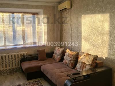 2-бөлмелі пәтер · 65 м² · 2/5 қабат, Айгүл ш/а, Чуйкова 61/1 — 16школа, бағасы: 150 000 ₸ в Уральске, мкр Айгуль