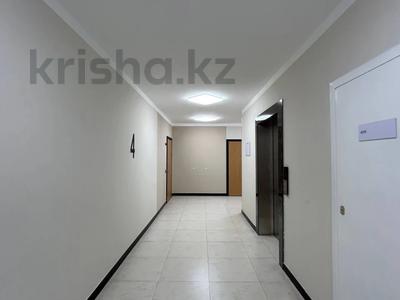 4-комнатная квартира, 130 м², 4/9 этаж, Абулхайыр хана 63блок2 за 95 млн 〒 в Атырау