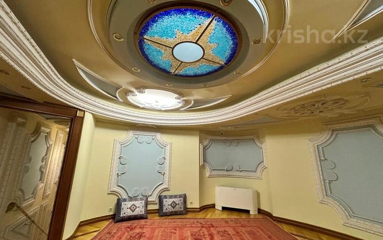 10-бөлмелі пәтер · 579 м² · 8/10 қабат, Достык, бағасы: 488 млн ₸ в Алматы, Медеуский р-н — фото 32