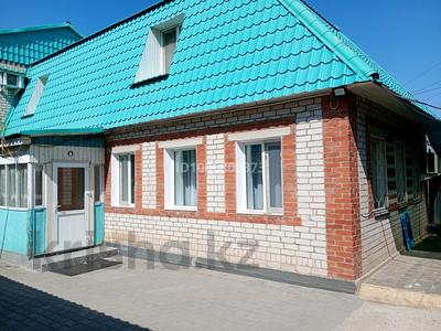 Отдельный дом · 7 комнат · 93.4 м² · 6 сот., Пушкина — Иманова Пушкина за 35 млн 〒 в Актобе, мкр Москва