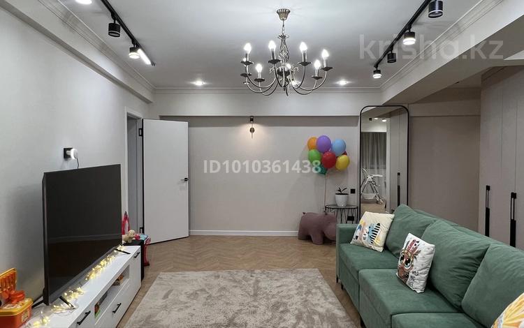 2-бөлмелі пәтер · 70 м² · 4/5 қабат, мкр Алмагуль, Жарокова, бағасы: 65 млн ₸ в Алматы, Бостандыкский р-н — фото 2