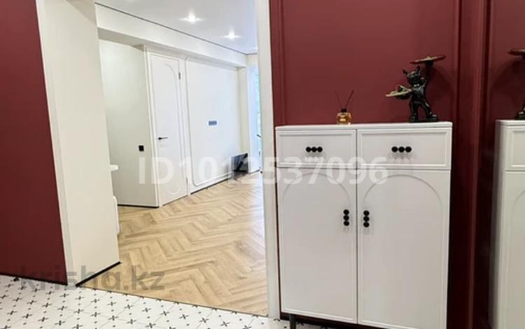2-бөлмелі пәтер · 48 м² · 2/3 қабат, мкр Акжар, Береке 2 — Береке 18, бағасы: 39.5 млн ₸ в Алматы, Наурызбайский р-н — фото 2