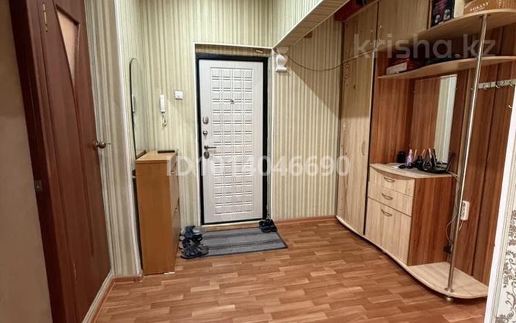 3-бөлмелі пәтер · 61 м² · 4/5 қабат, Аппасова 30 — За заводским РОВД, бағасы: 25 млн ₸ в Таразе — фото 2