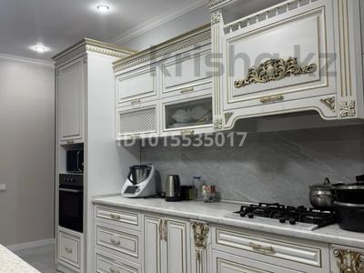 Жеке үй · 7 бөлме · 440 м² · 11 жүзд., Достық ш/а, Каблиса Жырау 153, бағасы: 140 млн ₸ в Талдыкоргане, мкр Достык