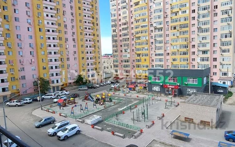 2-комнатная квартира · 72.8 м² · 4/16 этаж, мкр. Алмагуль, Алмагуль 20 за 18.8 млн ₸ в Атырау — фото 2