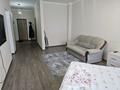 1-комнатная квартира · 50 м² · 6/16 этаж, Мангилик Ел 17 за 200 000 ₸ в Астане, Есильский р-н — фото 2