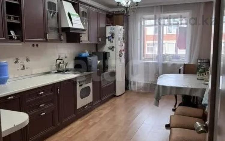 3-комнатная квартира · 94.1 м² · 5/6 этаж, Садовая улица 100 за 41 млн ₸ в Костанае — фото 2
