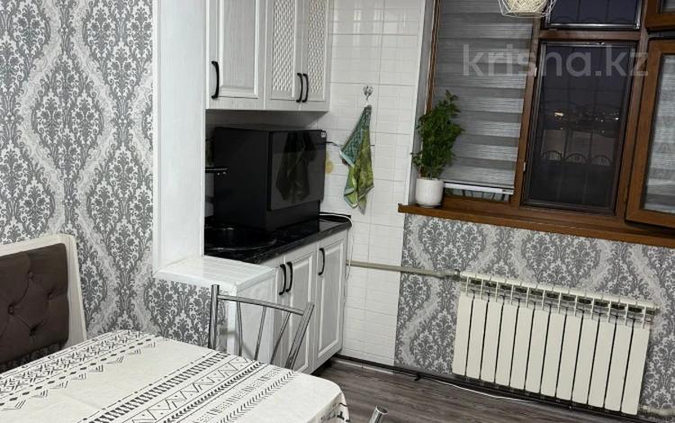 2-бөлмелі пәтер · 57.9 м² · 5/5 қабат, 15-шағынаудан 4, бағасы: 22.5 млн ₸ в Шымкенте, Аль-Фарабийский р-н — фото 2