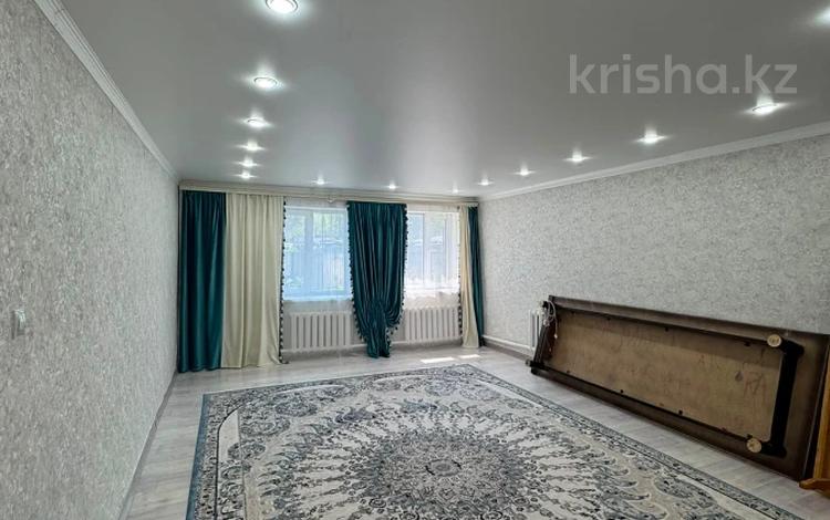 Жеке үй · 5 бөлме · 140 м² · 1.5 жүзд., 11 ш/а., бағасы: 20 млн ₸ в Актобе, мкр 11 — фото 2