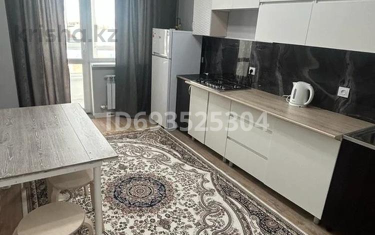 1-комнатная квартира · 42 м² · 4/9 этаж, мкр Нурсая, Мкрн Нурсая 11 за 26 млн 〒 в Атырау — фото 2