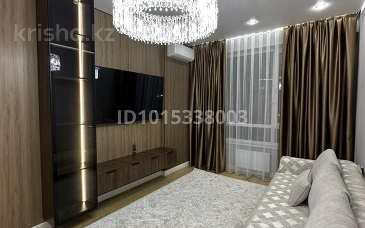 2-комнатная квартира · 60 м² · 4/12 этаж, Ашимова 1/5Б — Толе би - Ашимов за 350 000 ₸ в Алматы, Наурызбайский р-н — фото 2