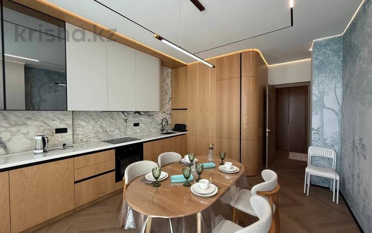 2-комнатная квартира · 80 м² · 11 этаж, Сарайшык 34а за 700 000 〒 в Астане, Есильский р-н — фото 2