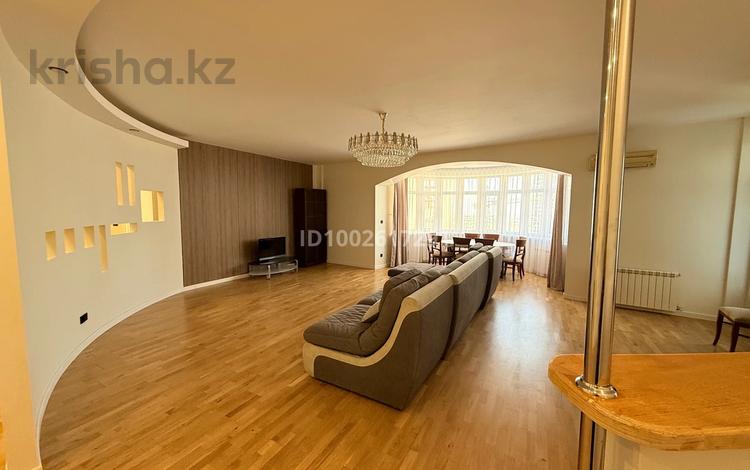 3-комнатная квартира · 170 м² · 5/9 этаж, Аль-Фараби 47 за 680 000 ₸ в Алматы, Бостандыкский р-н — фото 11