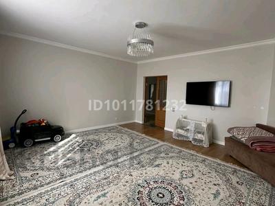 3-комнатная квартира · 91 м² · 4/9 этаж, Б. Момушулы 18 за 37 млн ₸ в Астане, Алматы р-н