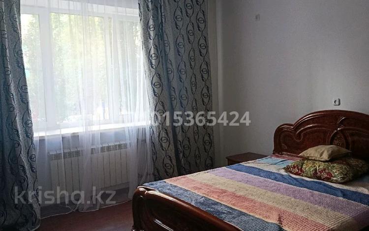 1-комнатная квартира · 52 м² · 1/7 этаж, мкр. Алтын орда, Алия Молдагулова 50а за 150 000 ₸ в Актобе — фото 2