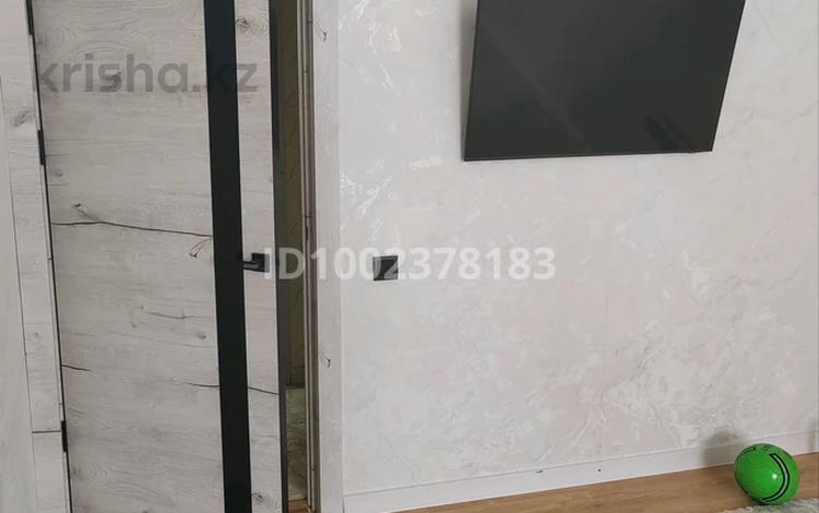 2-бөлмелі пәтер · 56 м² · 1/5 қабат, 27-ш/а. 19 — 16-мектептің қасы, бағасы: 16.5 млн ₸ в Актау, 27-й мкр — фото 2