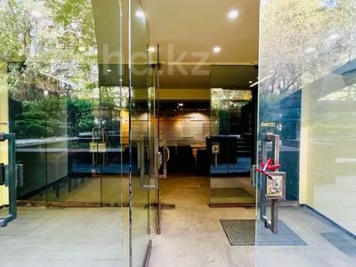 Свободное назначение, офисы, общепит, бани, гостиницы и зоны отдыха, фитнес и спорт, образование, кабинеты и рабочие места · 1240 м² за 5 млн 〒 в Алматы, Алмалинский р-н