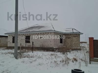 Отдельный дом · 4 комнаты · 190 м² · 10 сот., Курашасай , Құрашасай 22 за 13 млн 〒 в Актобе