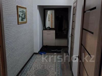 1-комнатная квартира · 42 м² · 2/5 этаж, мкр Аксай-3 28 за 25.5 млн ₸ в Алматы, Ауэзовский р-н